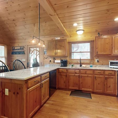 Blue Ridge Bear Bungalow المظهر الخارجي الصورة