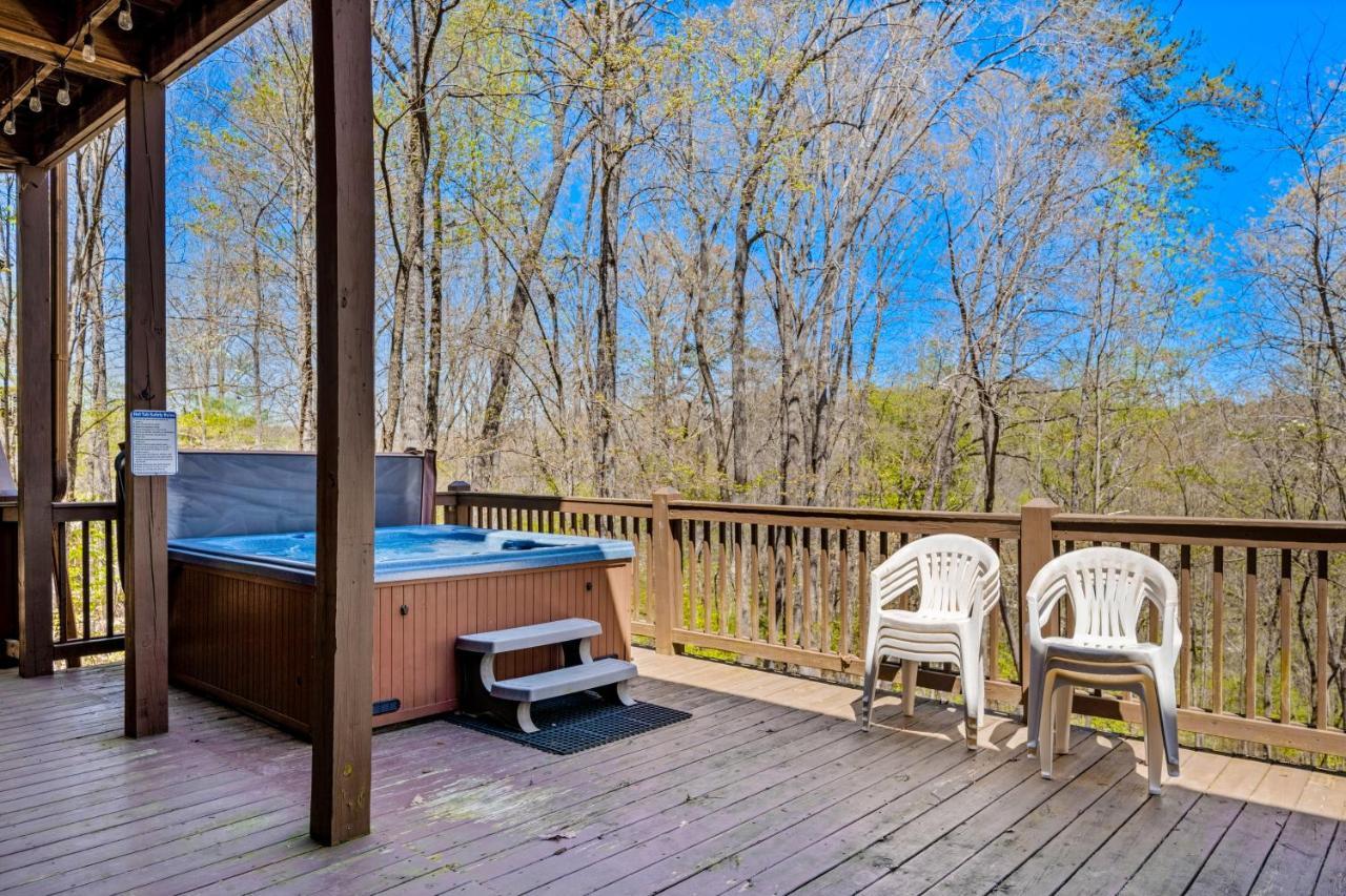Blue Ridge Bear Bungalow المظهر الخارجي الصورة