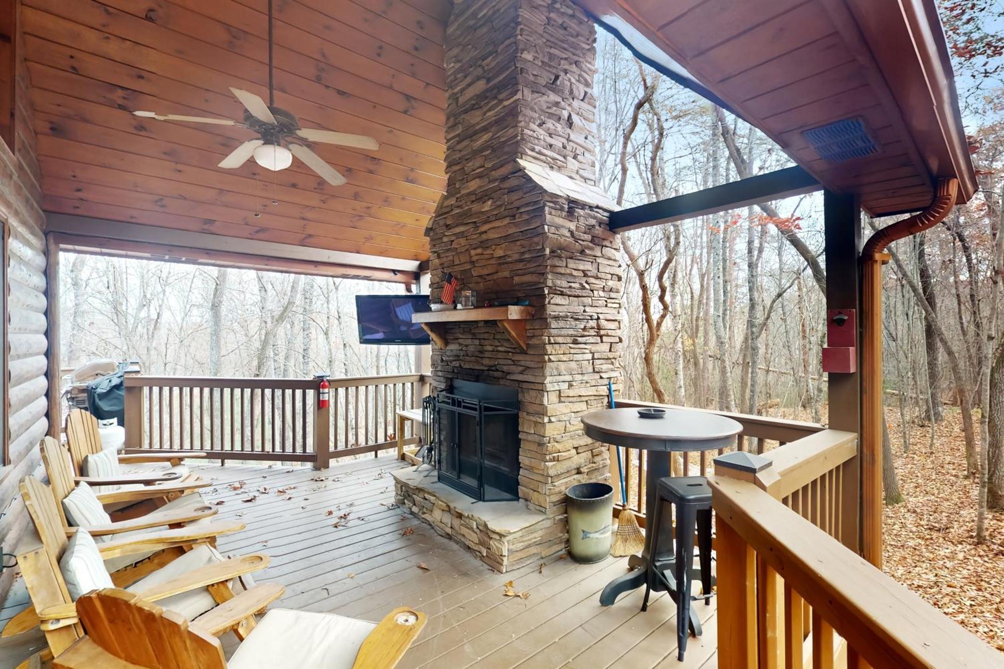 Blue Ridge Bear Bungalow المظهر الخارجي الصورة